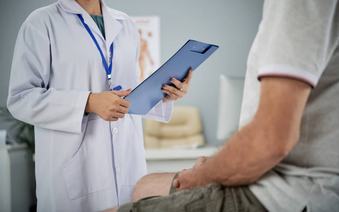 Apoyo experto en revisión médica y compliance de materiales promocionales
